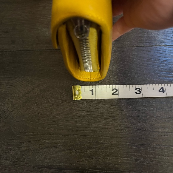 BALENCIAGA Yellow Clutch Wallet With Chain - Picture 15 of 15